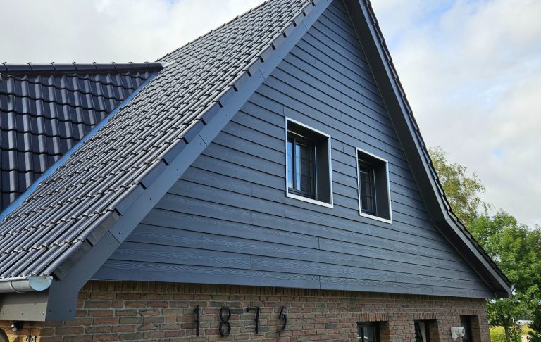 Fassadenverkleidung in Handewitt - Dachdeckerei Flensburg